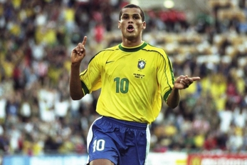 速反击在比 速反击在比