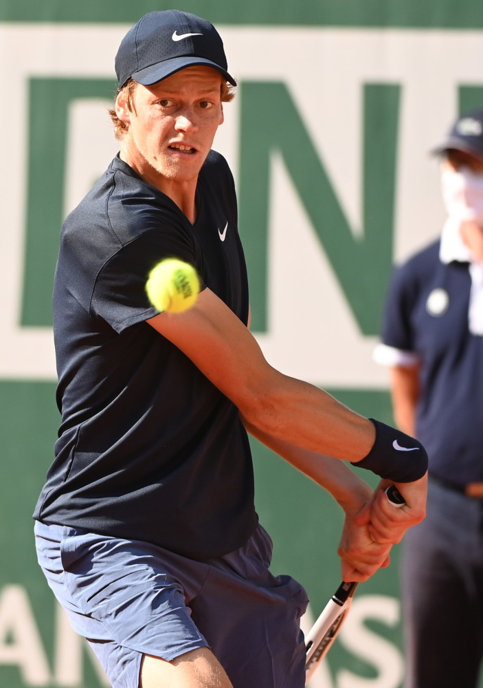 不仅奔走在 不仅奔走在