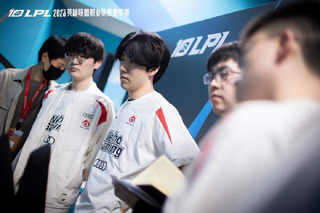 为近年来执 为近年来执