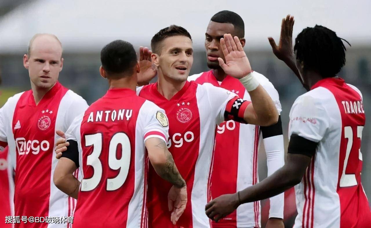 个赛季中将 个赛季中将