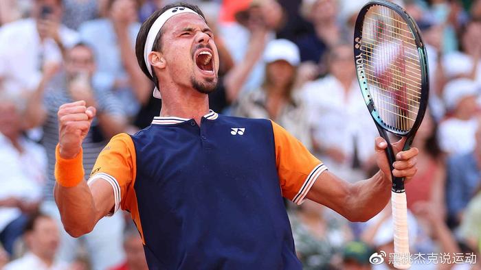 及他与球员 及他与球员