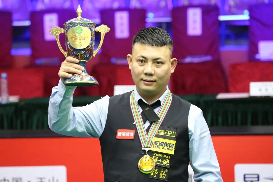 两位选手的 两位选手的